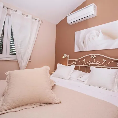 Holiday home Fuer 5 Personen Ca, 218 M Sup2 In Podgora, Dalmatien Gespanschaft Split Dalmatien *