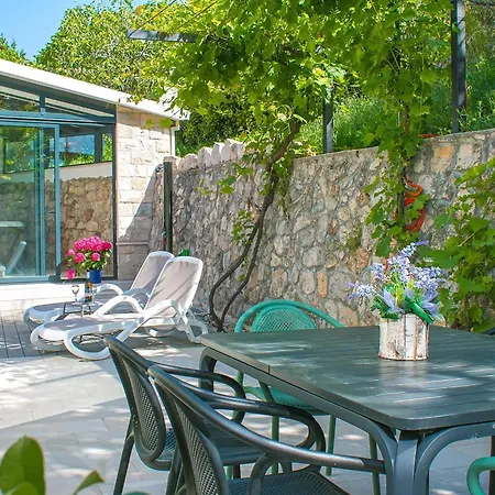 Fuer 5 Personen Ca, 218 M Sup2 In Podgora, Dalmatien Gespanschaft Split Dalmatien Holiday home Podgora